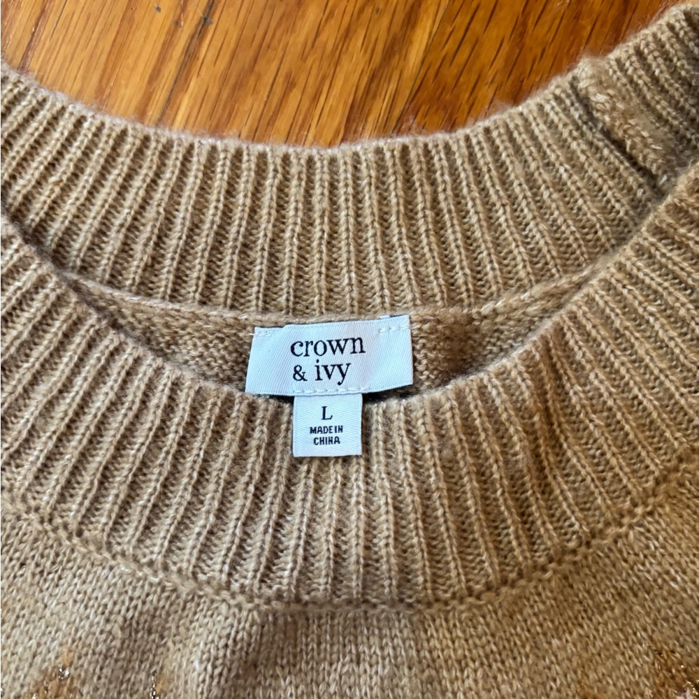 👑Crown & Ivy Sweater